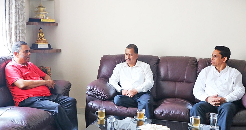 biplav-meets-with-upendra-yadav pic