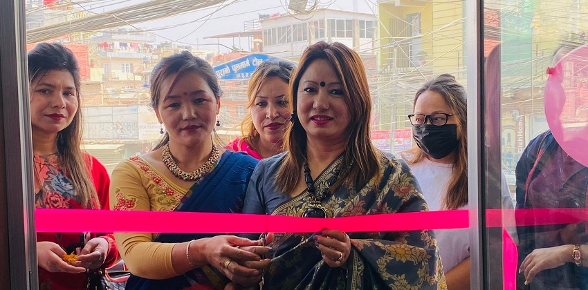 renu shakya and muna limbu pic